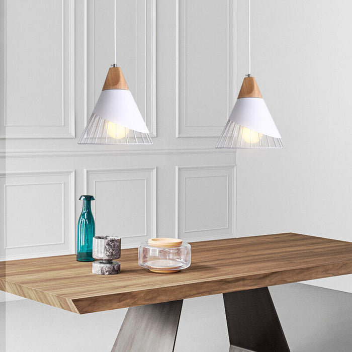 Skaga Wire Frame Pendant Light