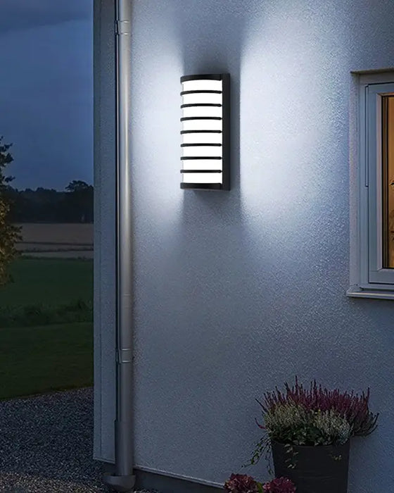 Grille Outdoor LED Wall Light – 24W 7000K